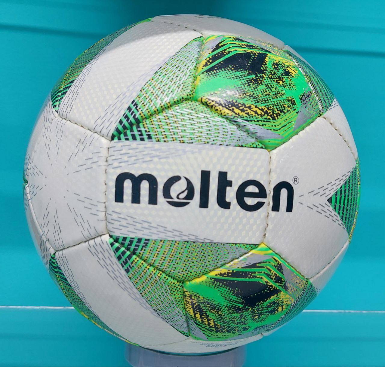 توپ فوتبال مولتن Vantaggio 5000 سایز 5 دوختی